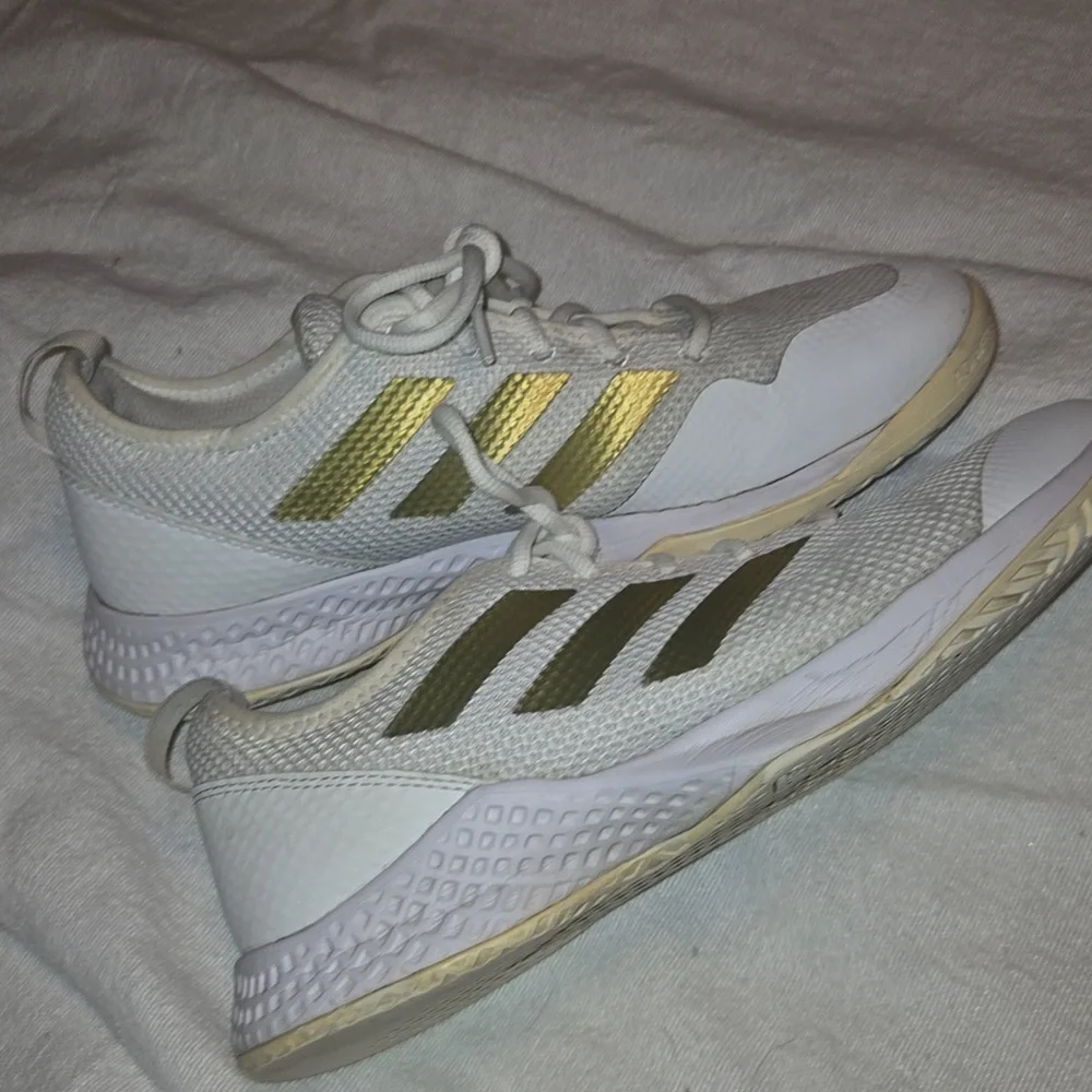 Adidas White with Gold Stripes Sneakers Size 9M